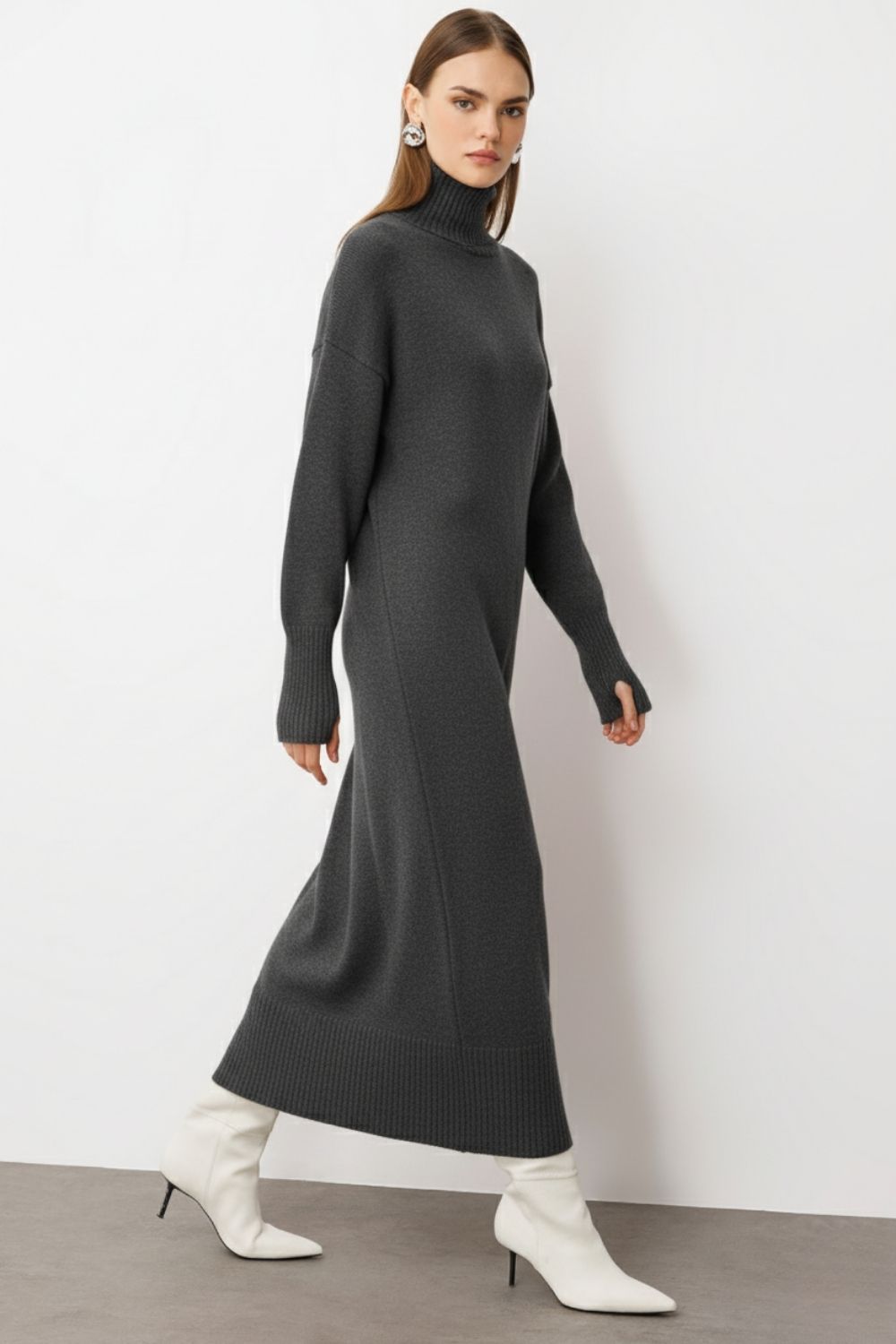 Mizalle Oversize Dik Yaka Füme Rengi Uzun Kalın Triko Elbise