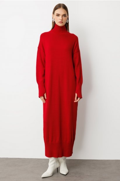 Mizalle Oversize Dik Yaka Kırmızı Uzun Kalın Triko Elbise - Mizalle