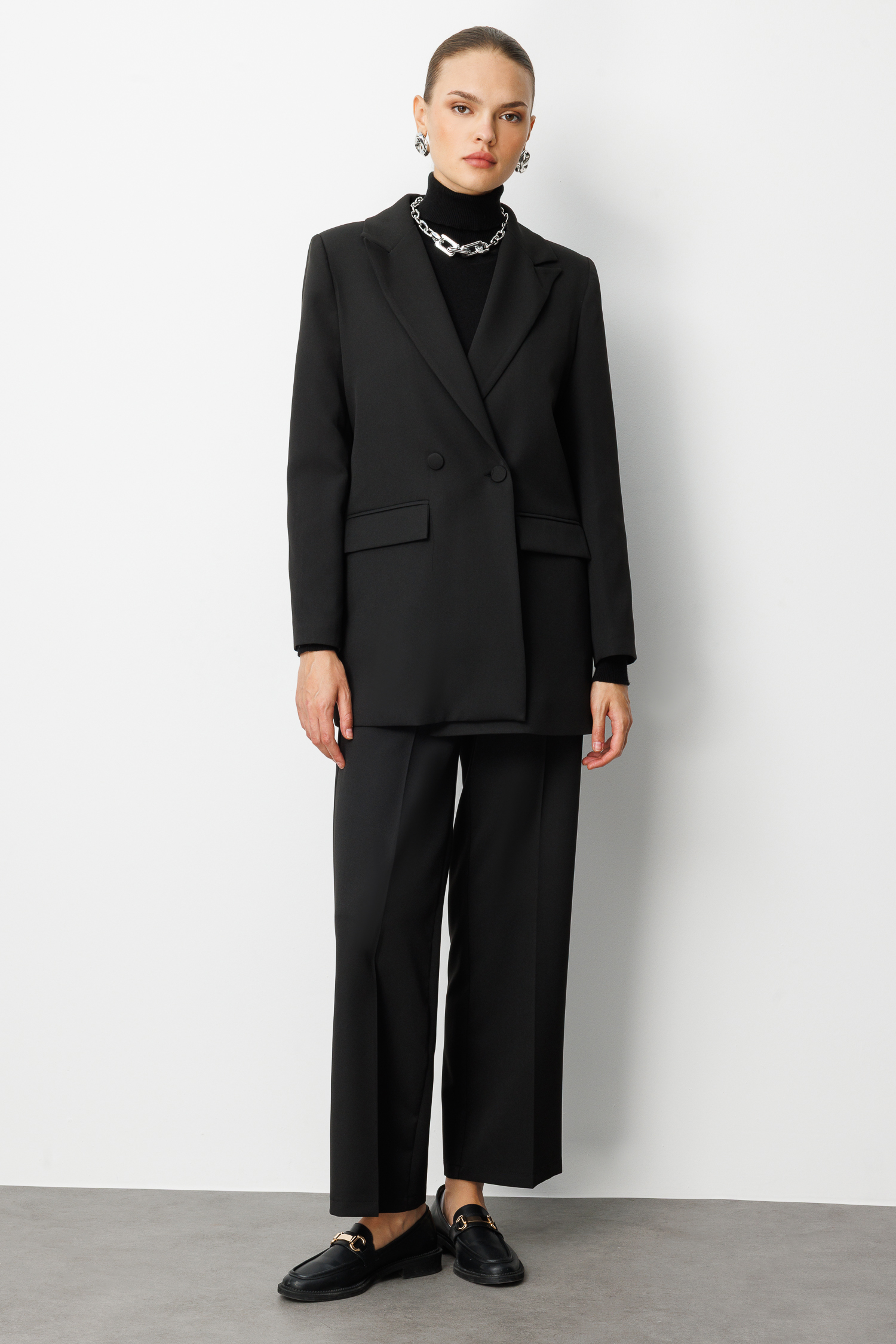 Mizalle Oversize Siyah Kruvaze Blazer Ceket Mizalle Oversize Siyah Kruvaze Blazer Ceket