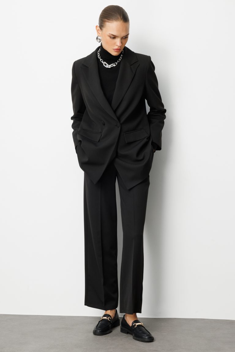 Mizalle Oversize Siyah Kruvaze Blazer Ceket - Mizalle