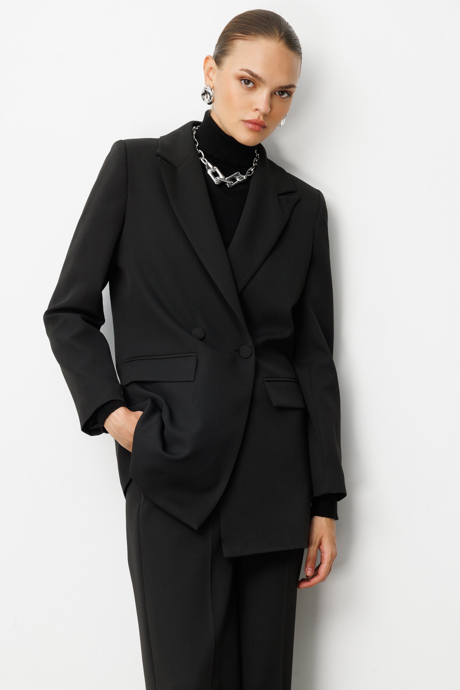 Mizalle - Mizalle Oversize Siyah Kruvaze Blazer Ceket Mizalle - Mizalle Oversize Siyah Kruvaze Blazer Ceket