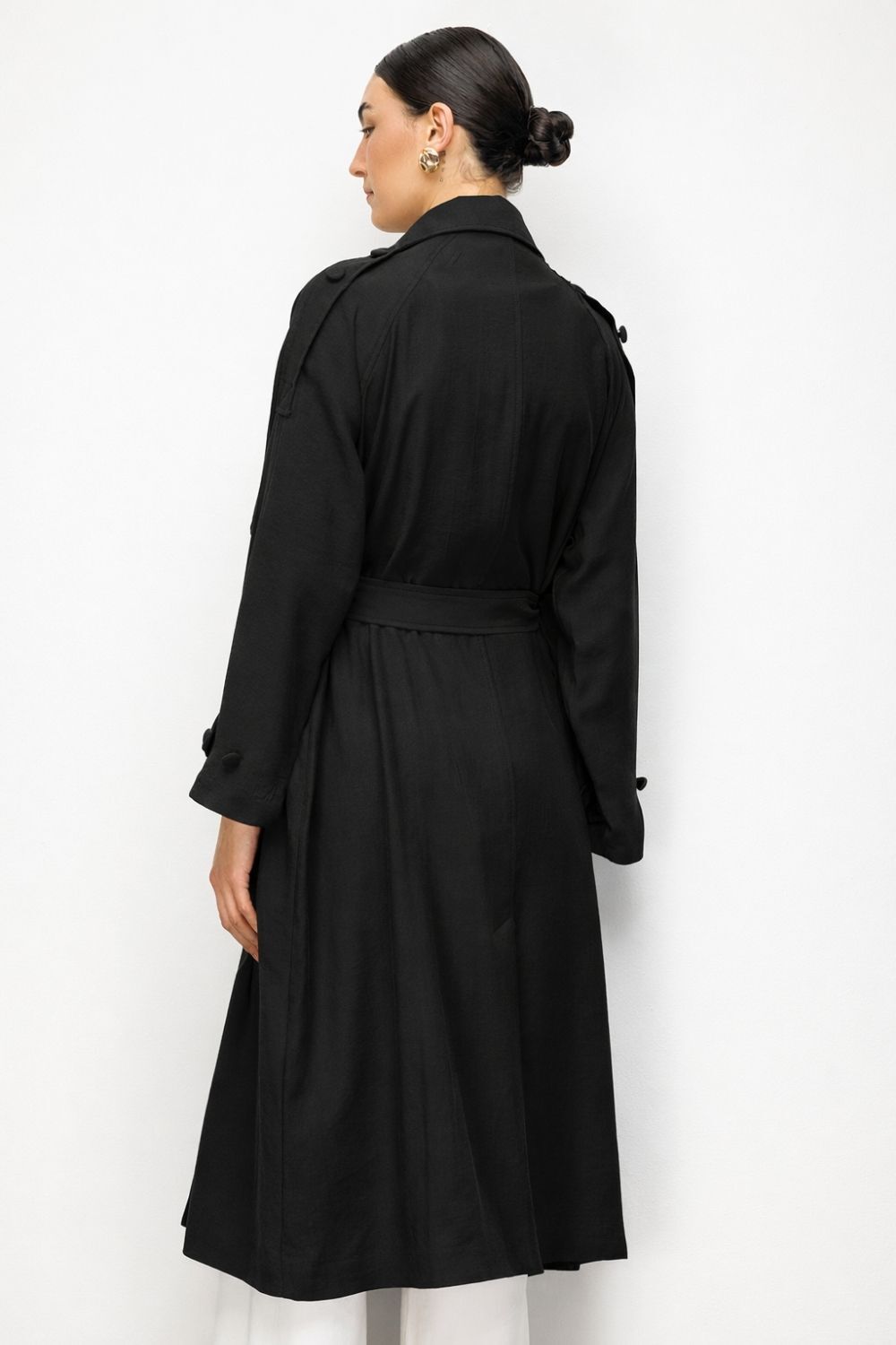 Mizalle Oversize Siyah Tencel Trençkot - Mizalle