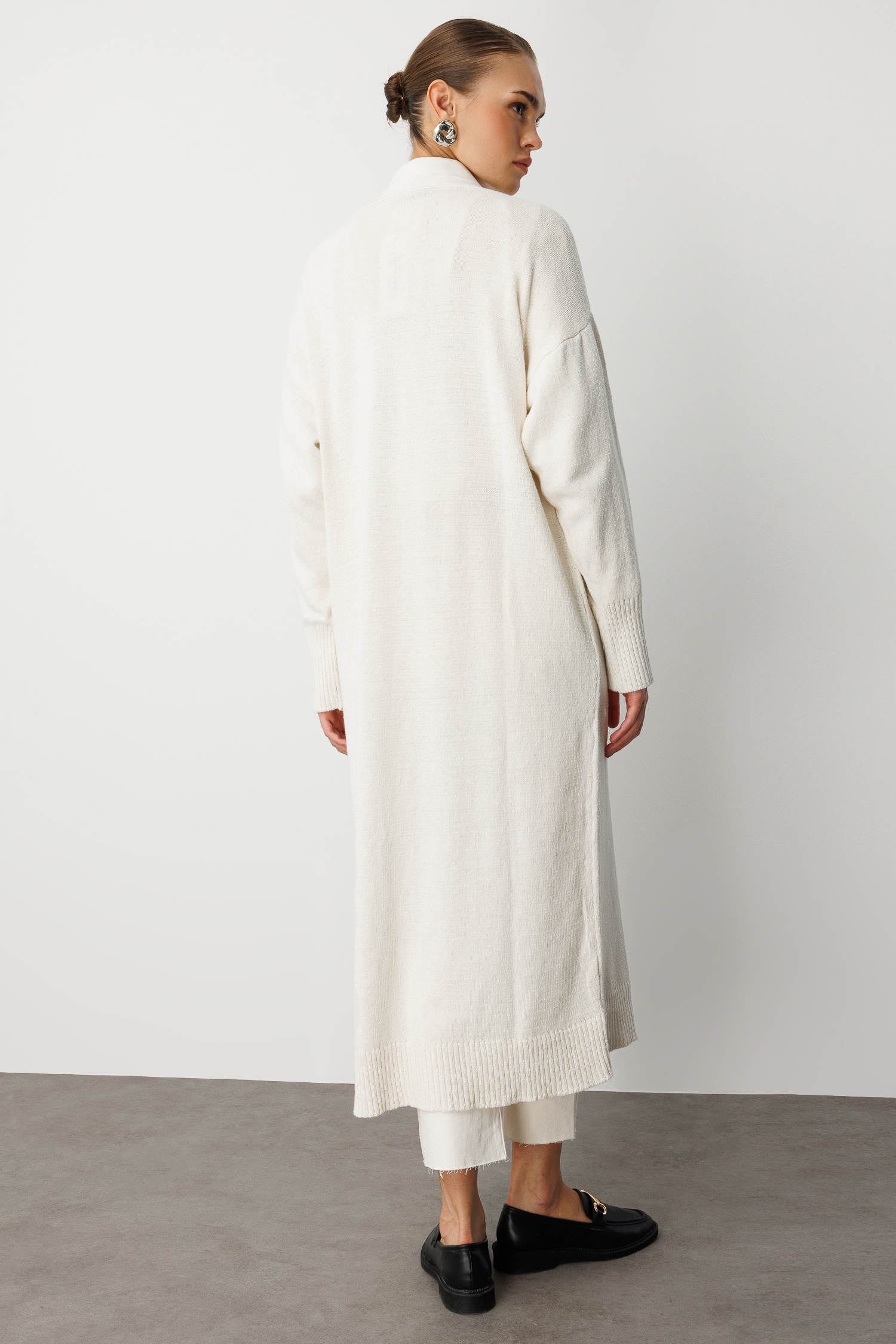 Mizalle Oversize V Yaka Uzun Ekru Triko Hırka - Mizalle