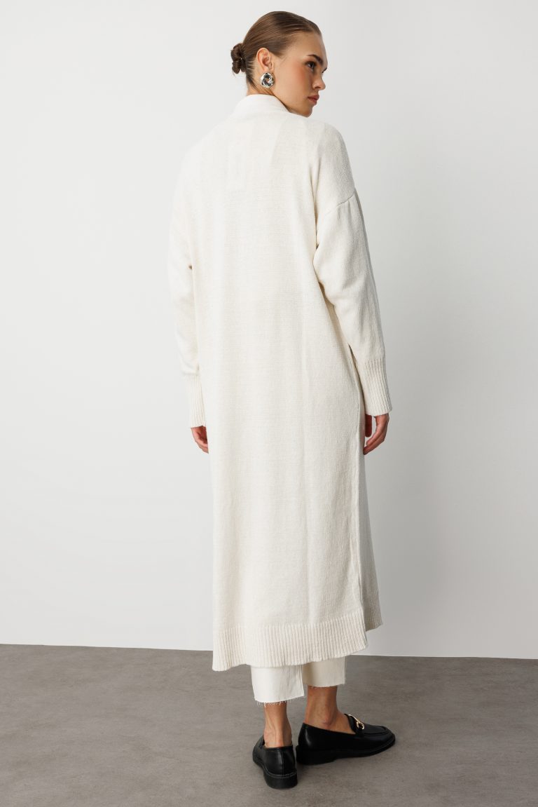 Mizalle Oversize V Yaka Uzun Ekru Triko Hırka - Mizalle