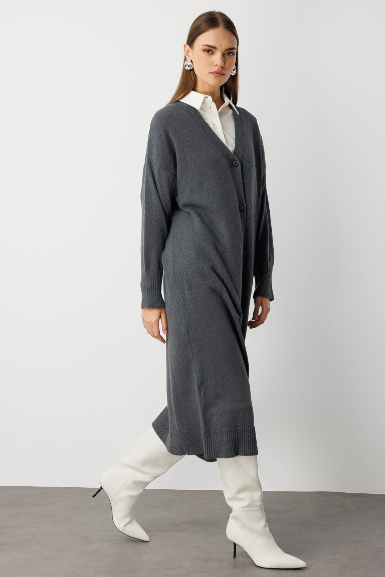 Mizalle Oversize V Yaka Uzun Gri Triko Hırka - Mizalle