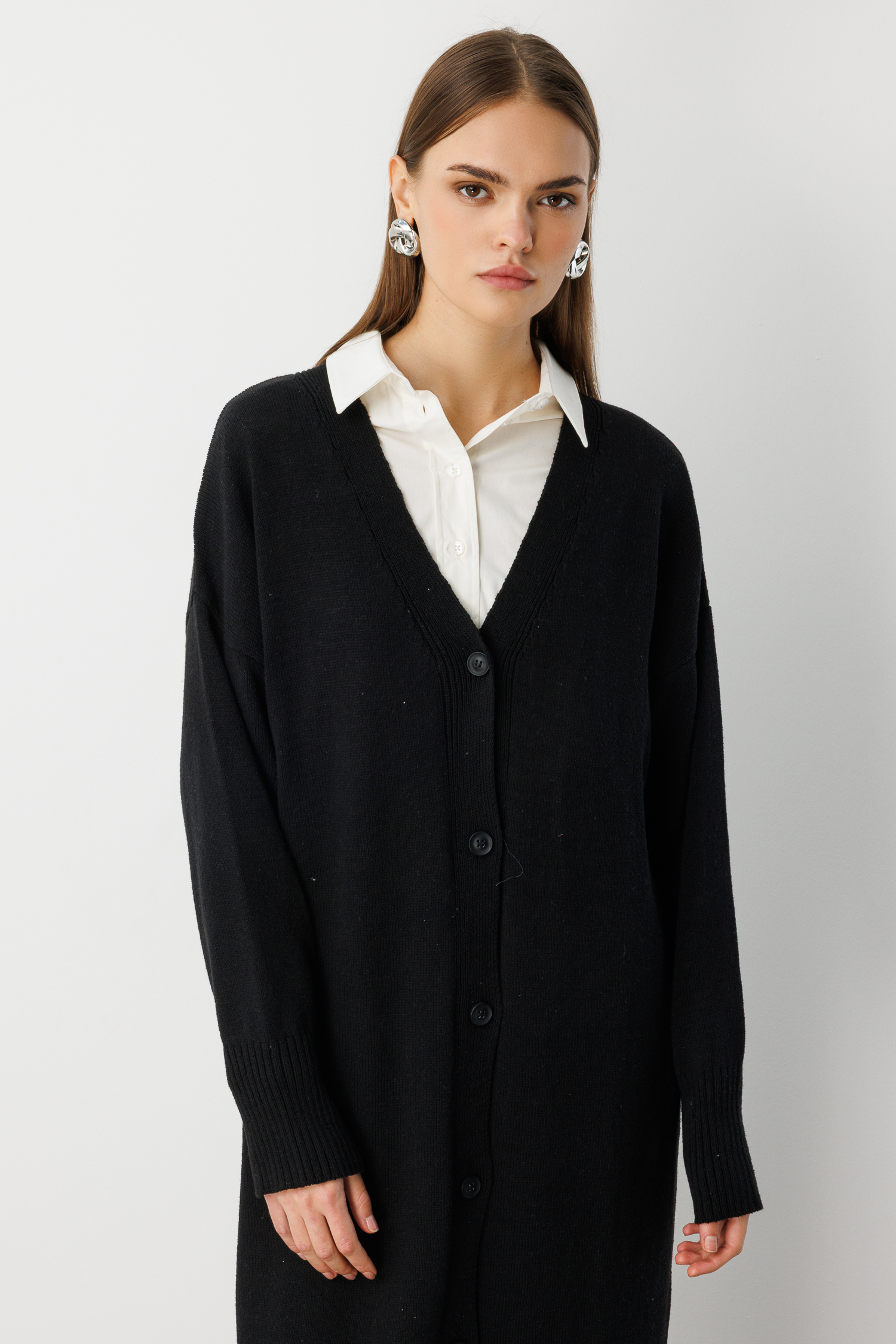 Mizalle Oversize V Yaka Uzun Siyah Triko Hırka