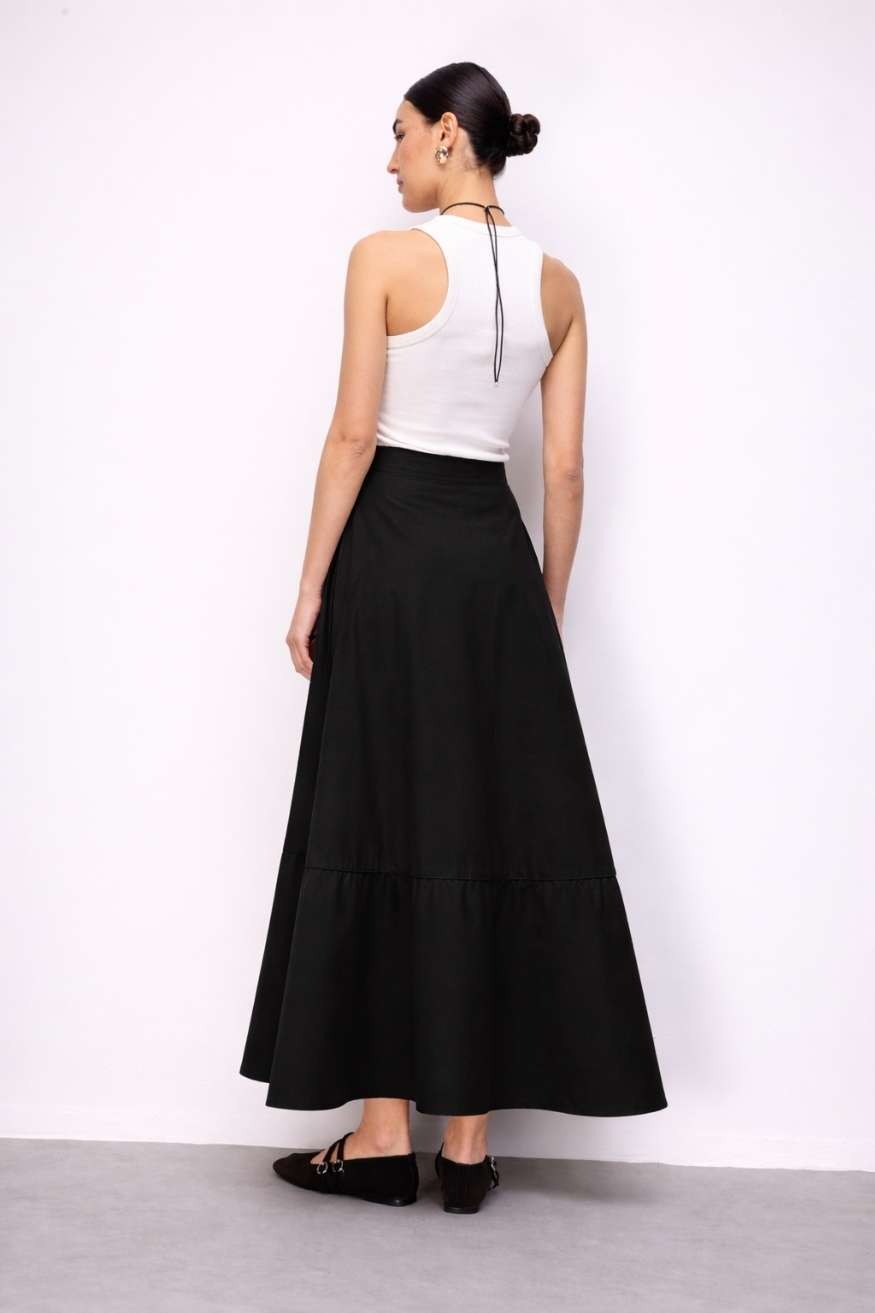 Mizalle Pamuklu Evaze Volanlı Maksi Siyah Etek - Mizalle