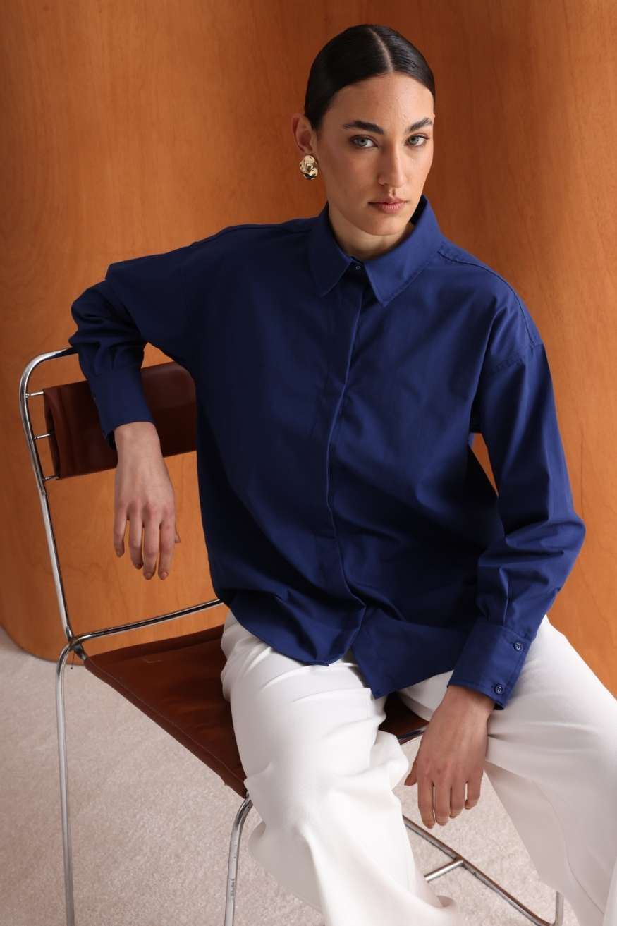 Mizalle Pamuklu Lacivert Oversize Gömlek - Mizalle