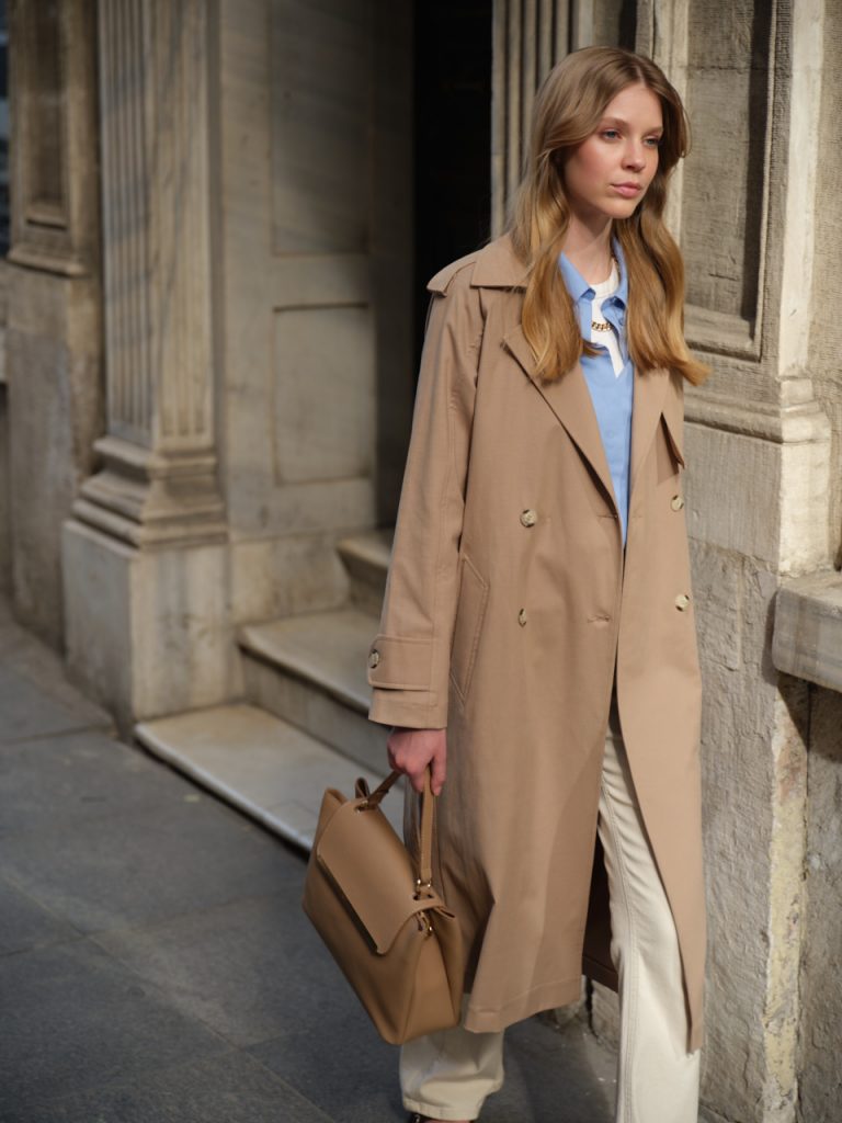 Mizalle Premium Pamuk Karışımlı Bej Rengi Uzun Trençkot - Mizalle