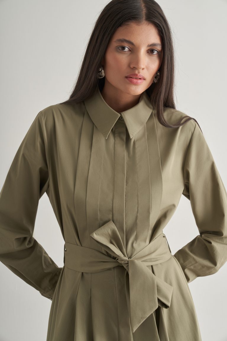 Mizalle Premium Saf Pamuk Haki Piliseli Uzun Elbise - Mizalle