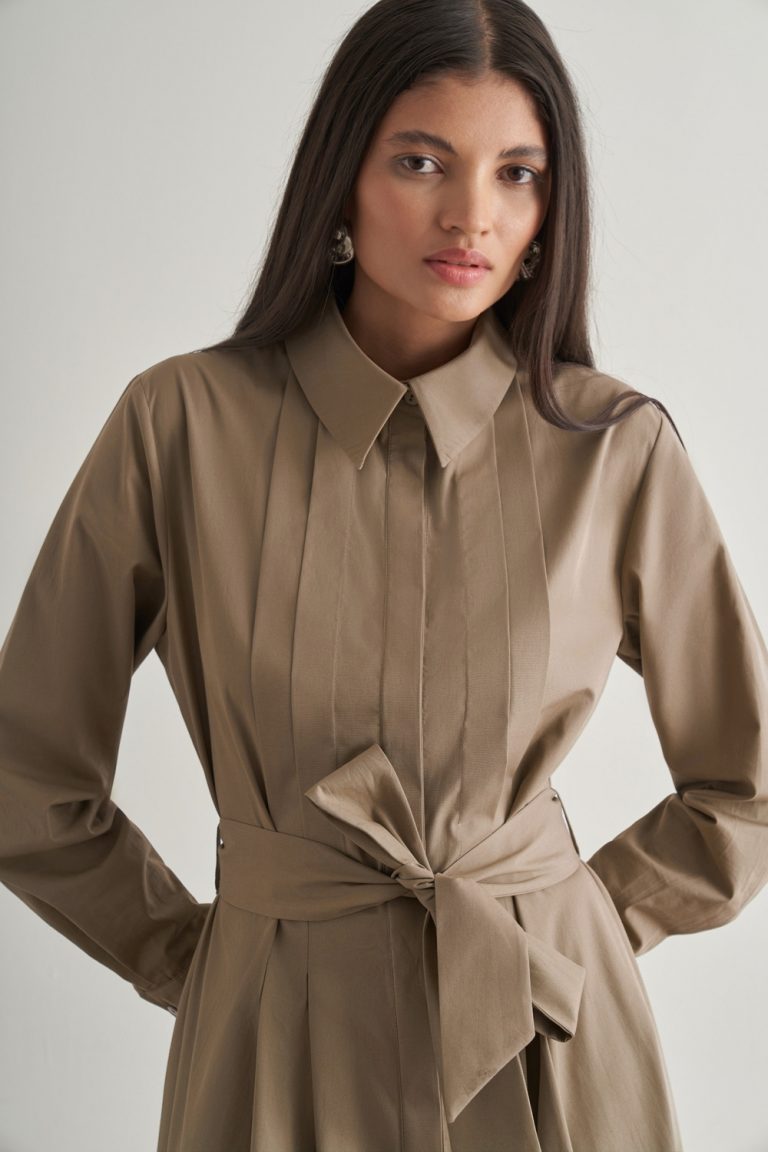 Mizalle Premium Saf Pamuk Mocha Rengi Piliseli Uzun Elbise - Mizalle