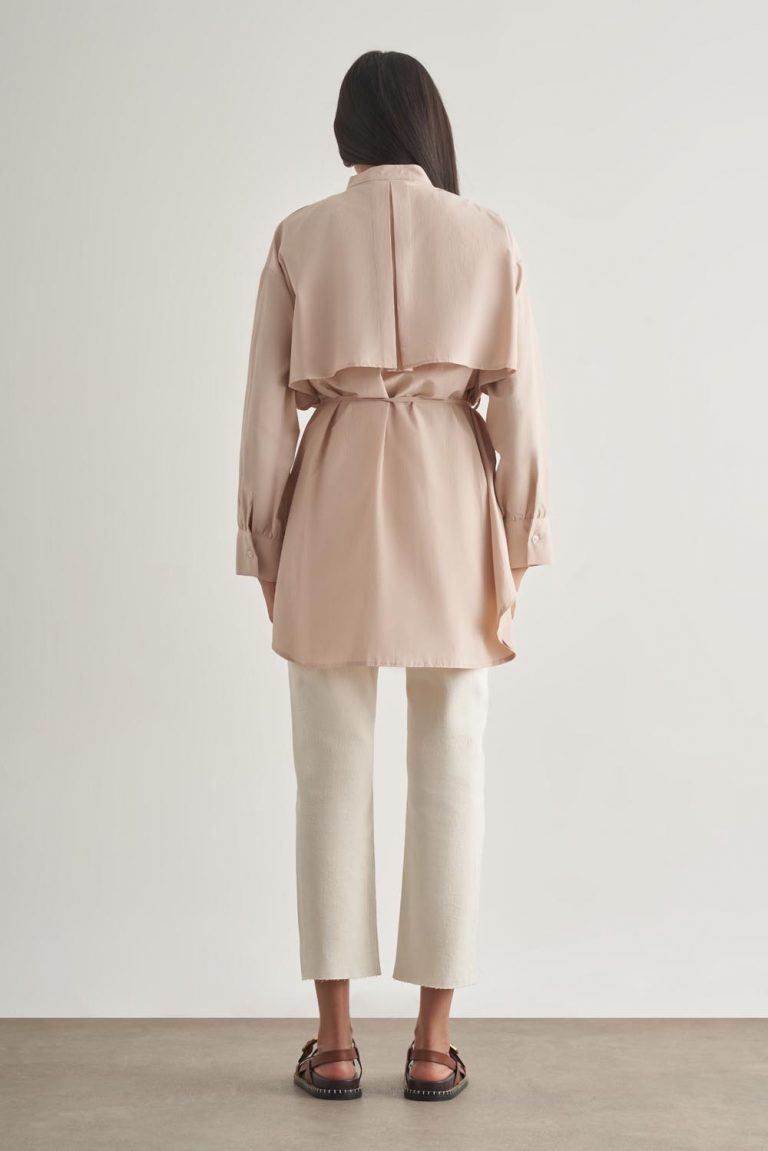 Mizalle Rüzgarlıklı Hakim Yaka Uzun Taş Rengi Gömlek - Mizalle