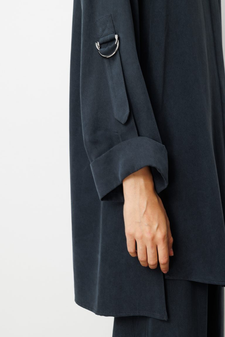 Mizalle Safari Kol Detaylı Siyah Cupro Tunik - Mizalle