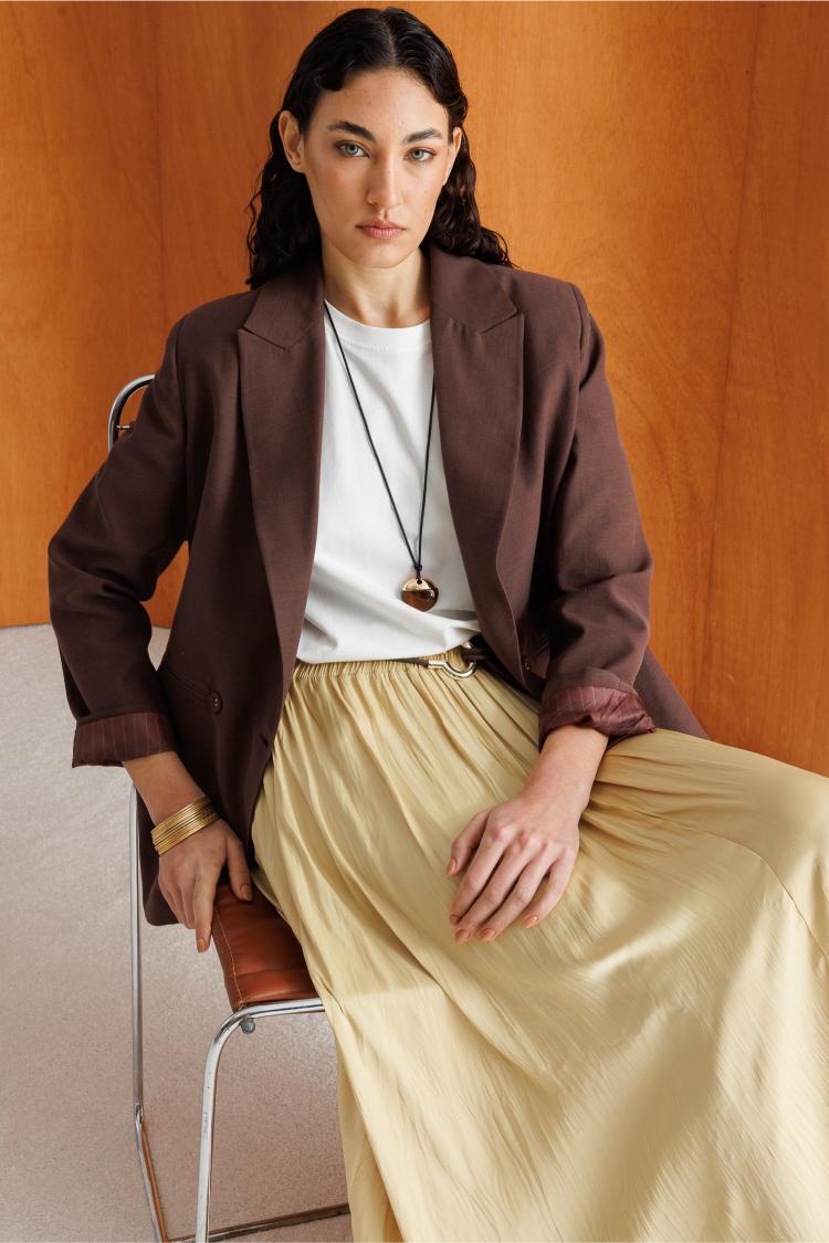 Mizalle Sarı Kırışık Görünümlü Saten Maksi Etek - 4