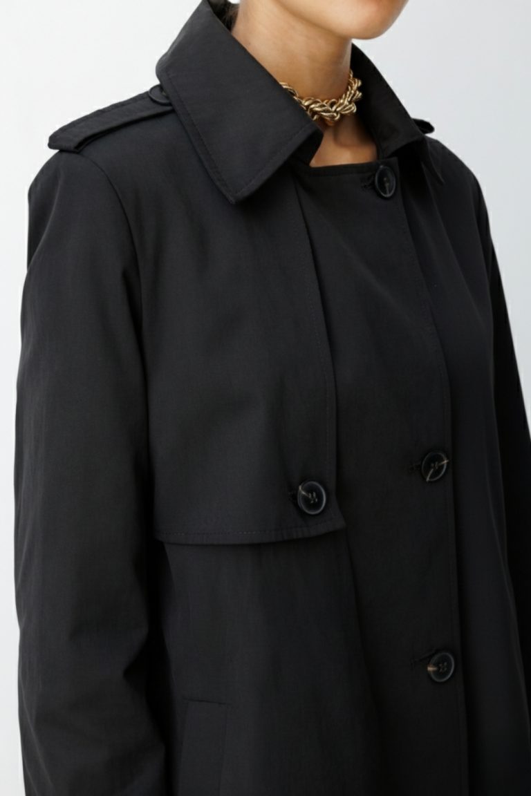 Mizalle Siyah Apoletli Klasik Maxi Mac Trençkot - Mizalle