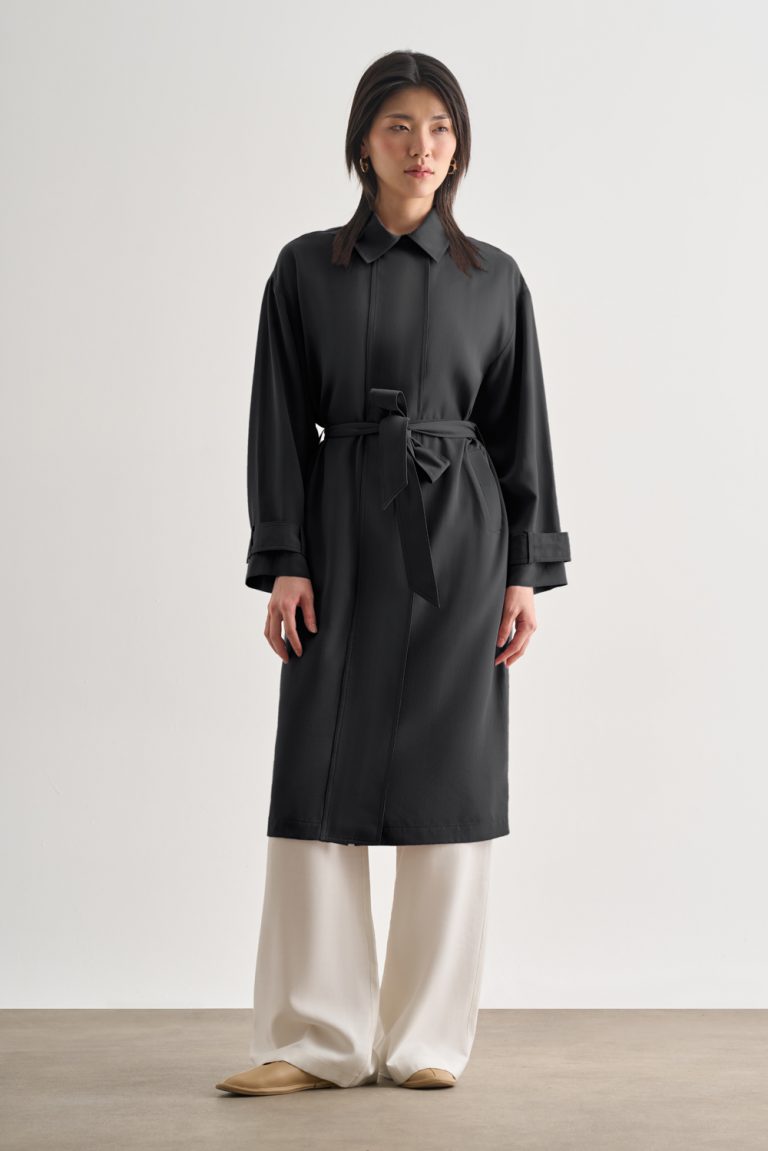 Mizalle Siyah Geniş Patlı Uzun Kuşaklı Gömlek Üst - Mizalle