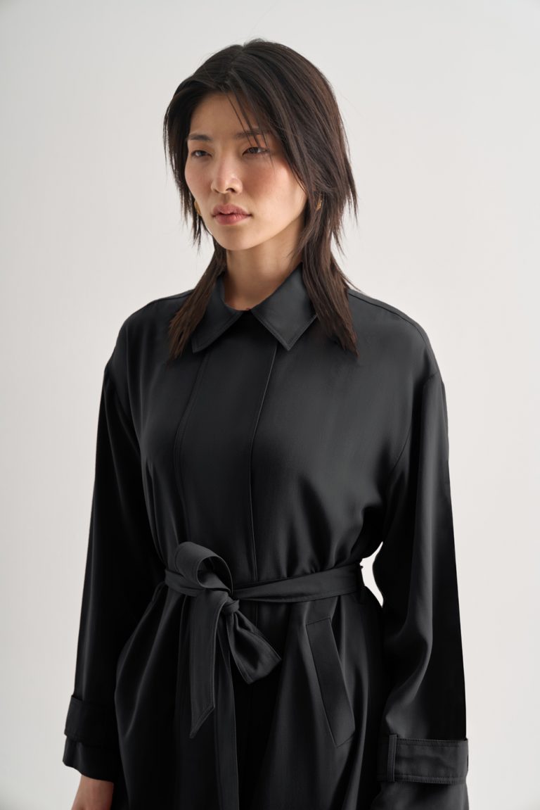 Mizalle Siyah Geniş Patlı Uzun Kuşaklı Gömlek Üst - Mizalle