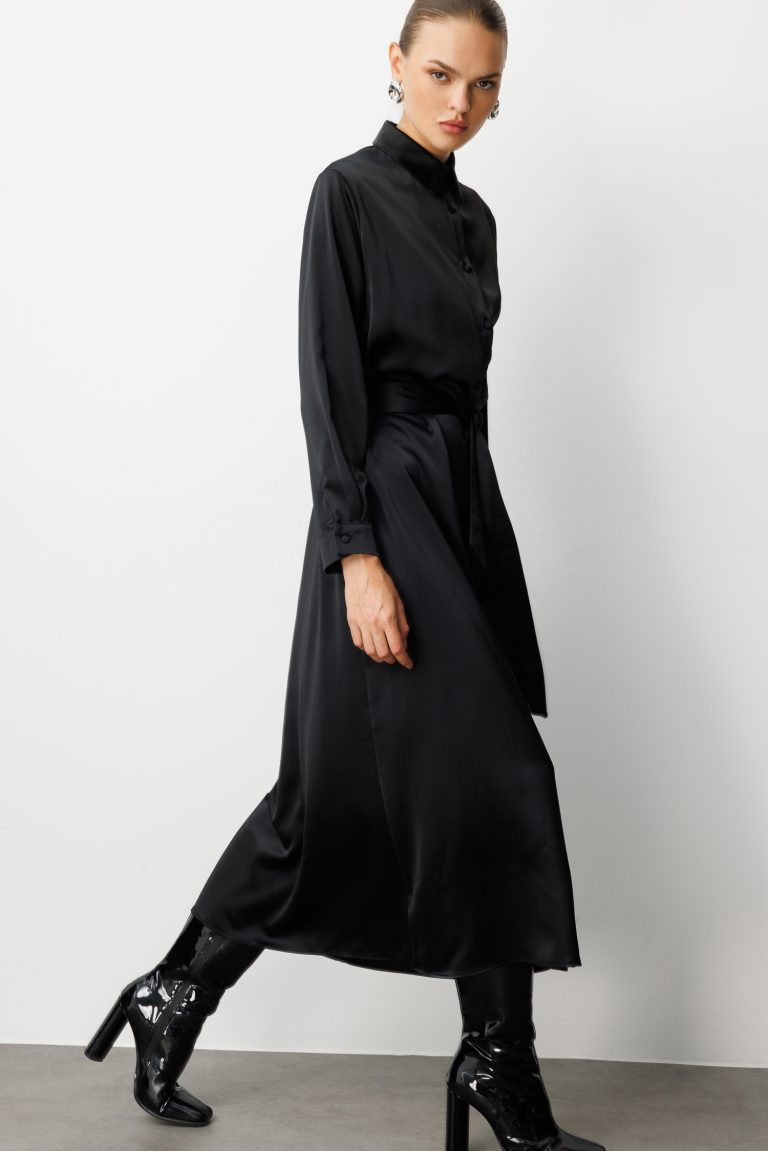 Mizalle Siyah Saten Maksi Gömlek Elbise - Mizalle