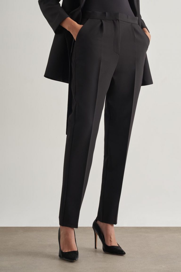 Mizalle Tek Pile Siyah Krep Klasik Pantolon - Mizalle