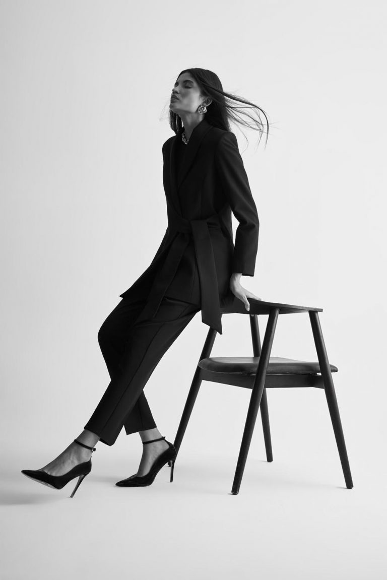 Mizalle Tek Pile Siyah Krep Klasik Pantolon - Mizalle