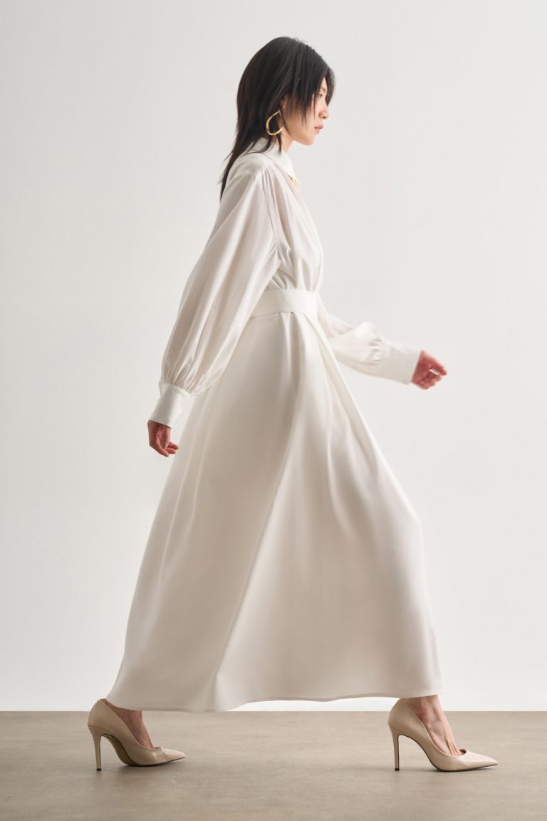 Mizalle Tencel Dokulu Pile Detaylı Kemerli Maksi Ekru Elbise - Mizalle