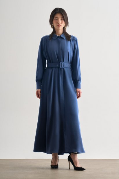 Mizalle Tencel Dokulu Pile Detaylı Kemerli Maksi İndigo Mavi Elbise - Mizalle