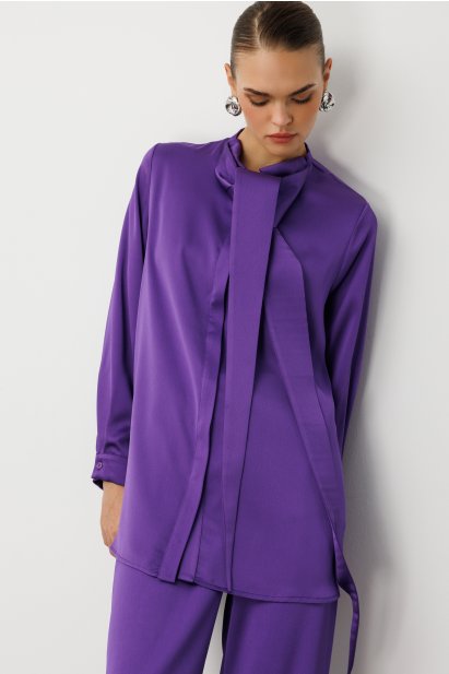 Mizalle Uzun Fular Detaylı Mor Saten Şık Bluz - Mizalle