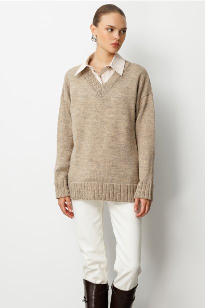 Mizalle V Yaka Oversize Bej Rengi Triko Kazak - Mizalle