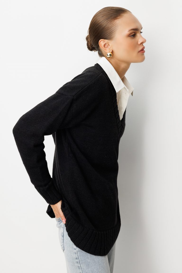 Mizalle V Yaka Oversize Siyah Triko Kazak - Mizalle