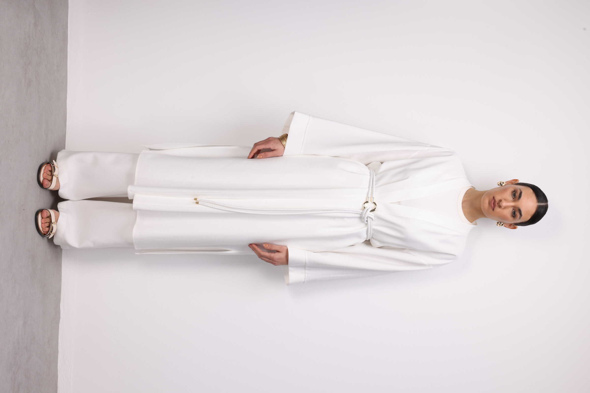 Mizalle Viskoz Kemerli Bej Rengi Kimono - Mizalle