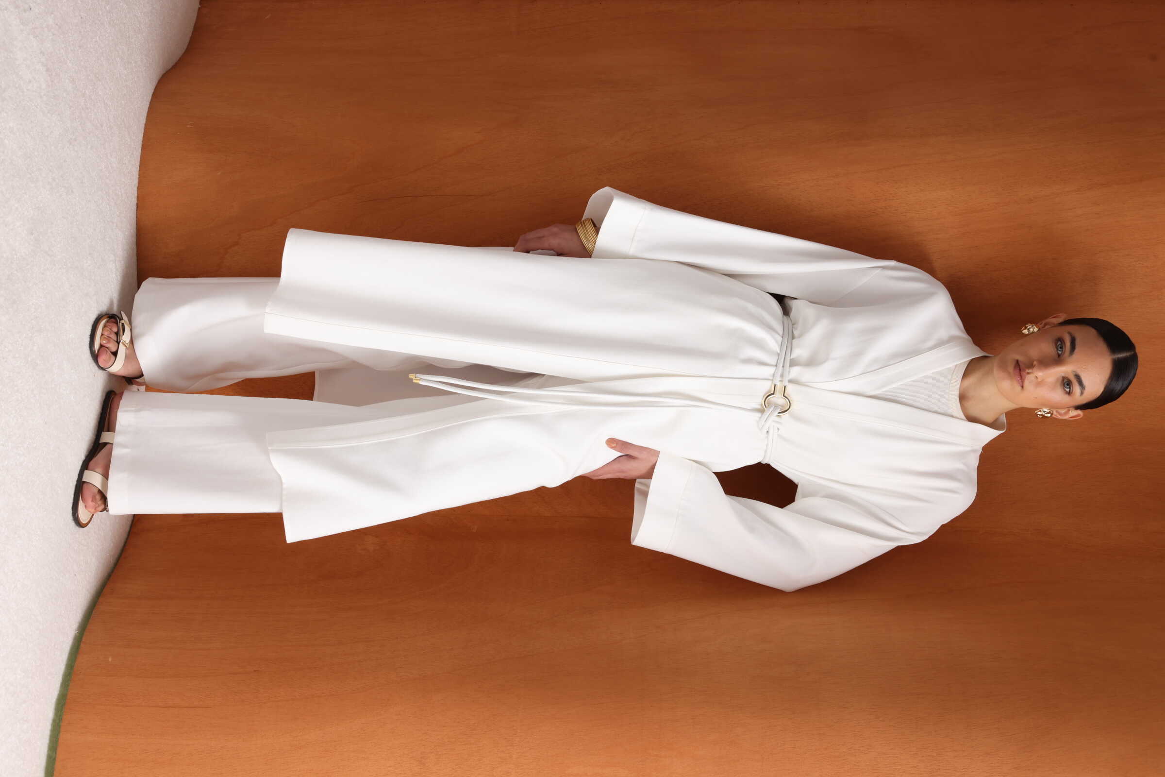 Mizalle Viskoz Kemerli Beyaz Kimono - Mizalle