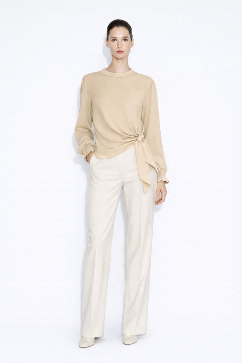 Mizalle Yan Bağlı Vizon Rengi Krep Bluz - Mizalle