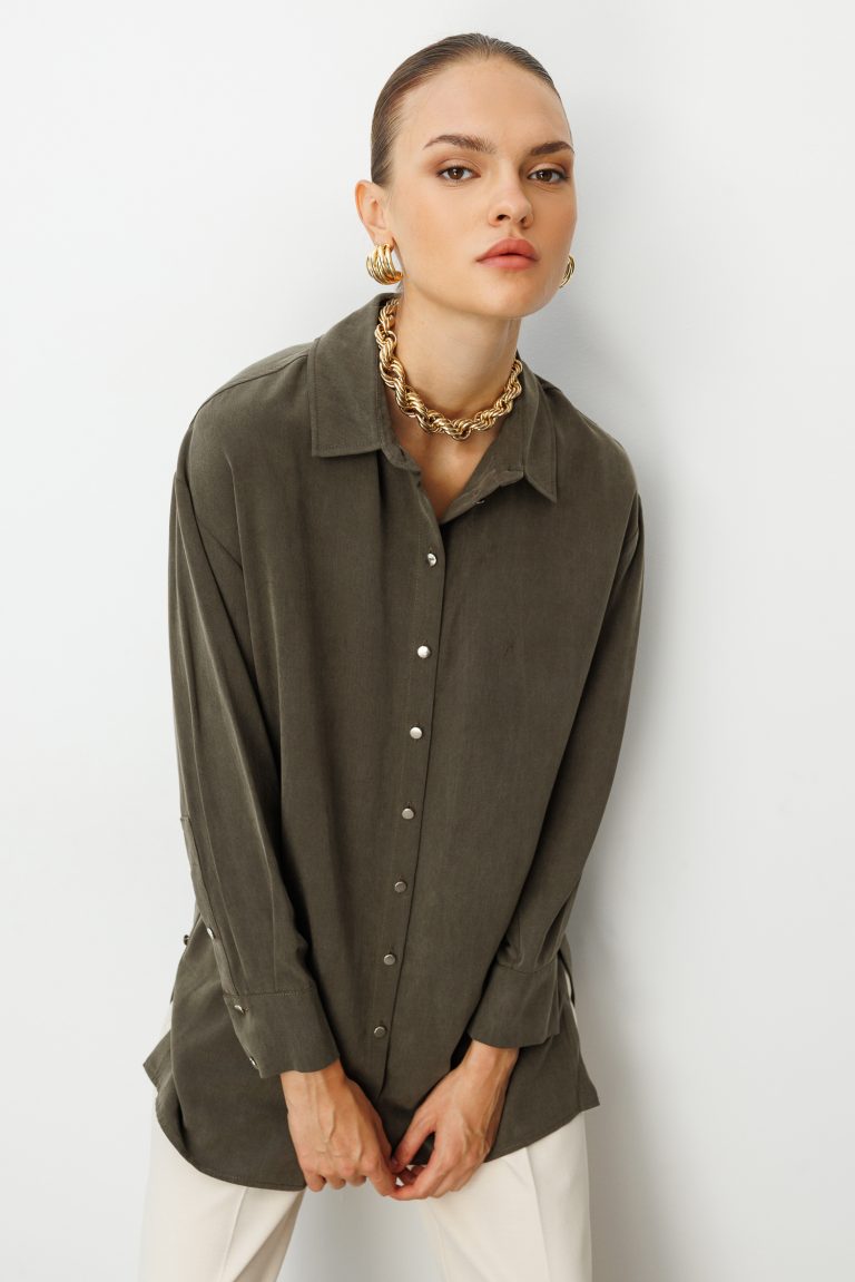 Mizalle Yan Düğmeli Haki Cupro Tunik - Mizalle