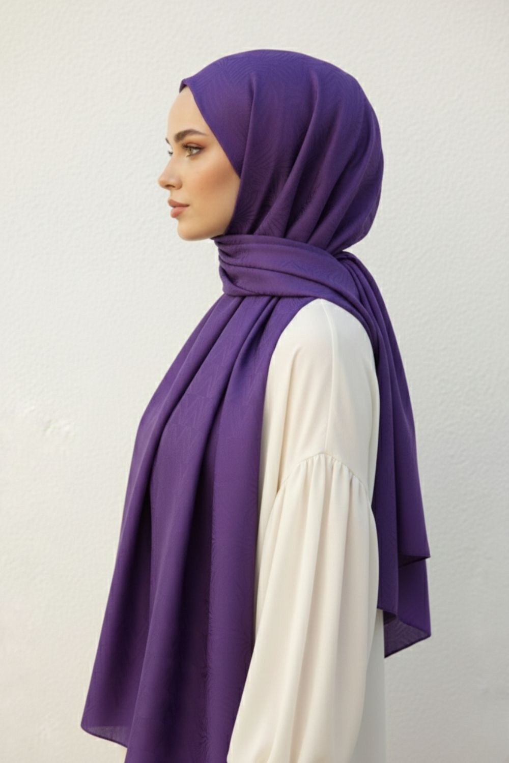 Mizalle & YAQA Filigran Desenli Jakarlı Mor Şal - Mizalle