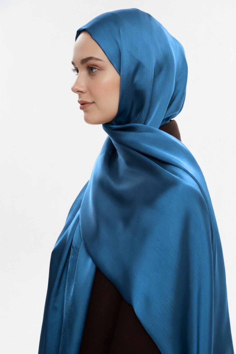 Mizalle & YAQA Özel Saten Dokulu Açık Mavi Şal - Mizalle