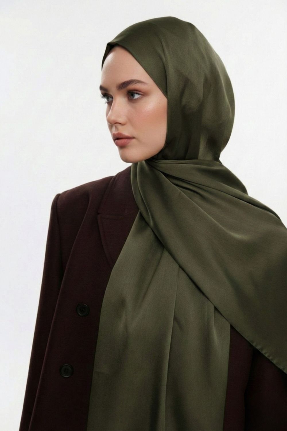 Mizalle & YAQA Özel Saten Dokulu Haki Şal - Mizalle