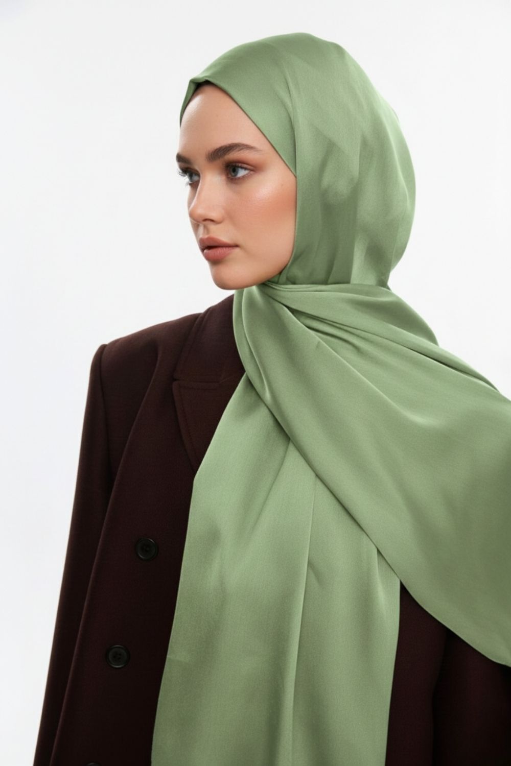 Mizalle & YAQA Özel Saten Dokulu Yağ Yeşili Şal - Mizalle