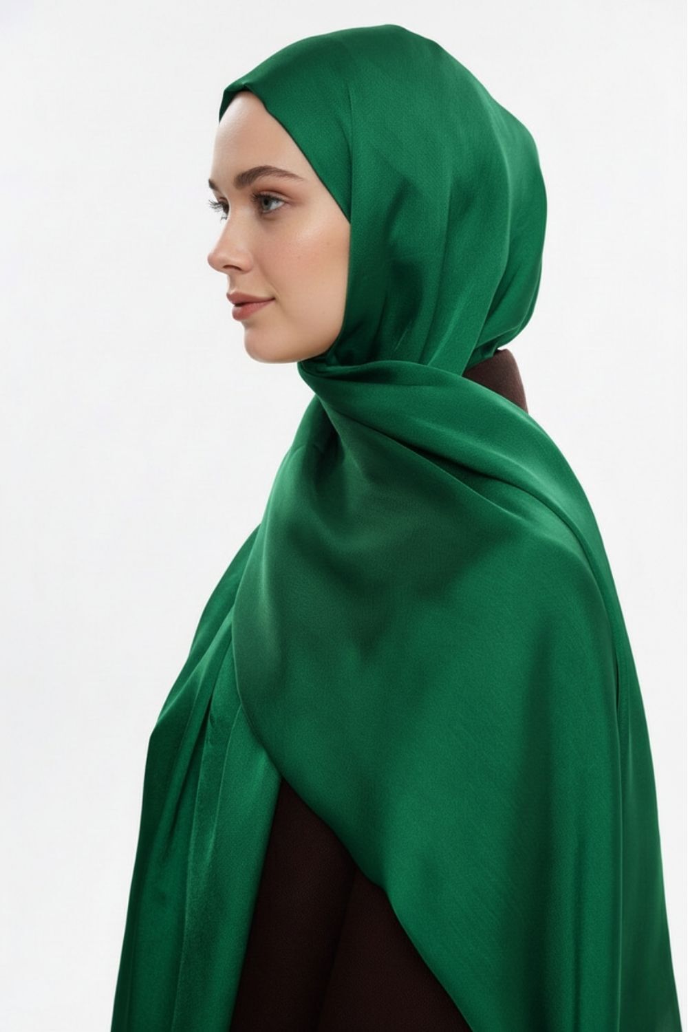 Mizalle & YAQA Özel Saten Dokulu Zümrüt Yeşili Şal - 2