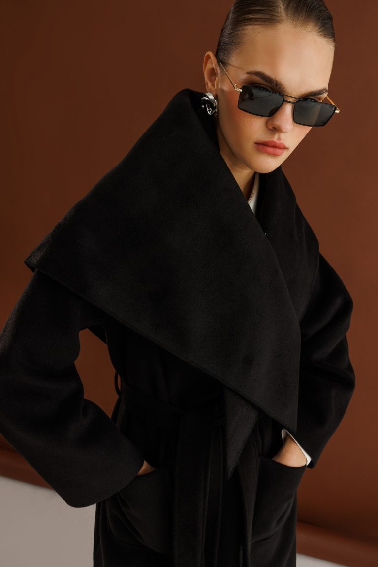 Mizalle Yünlü Kaşe Doku Torba Cepli Basic Siyah Kaban - Mizalle