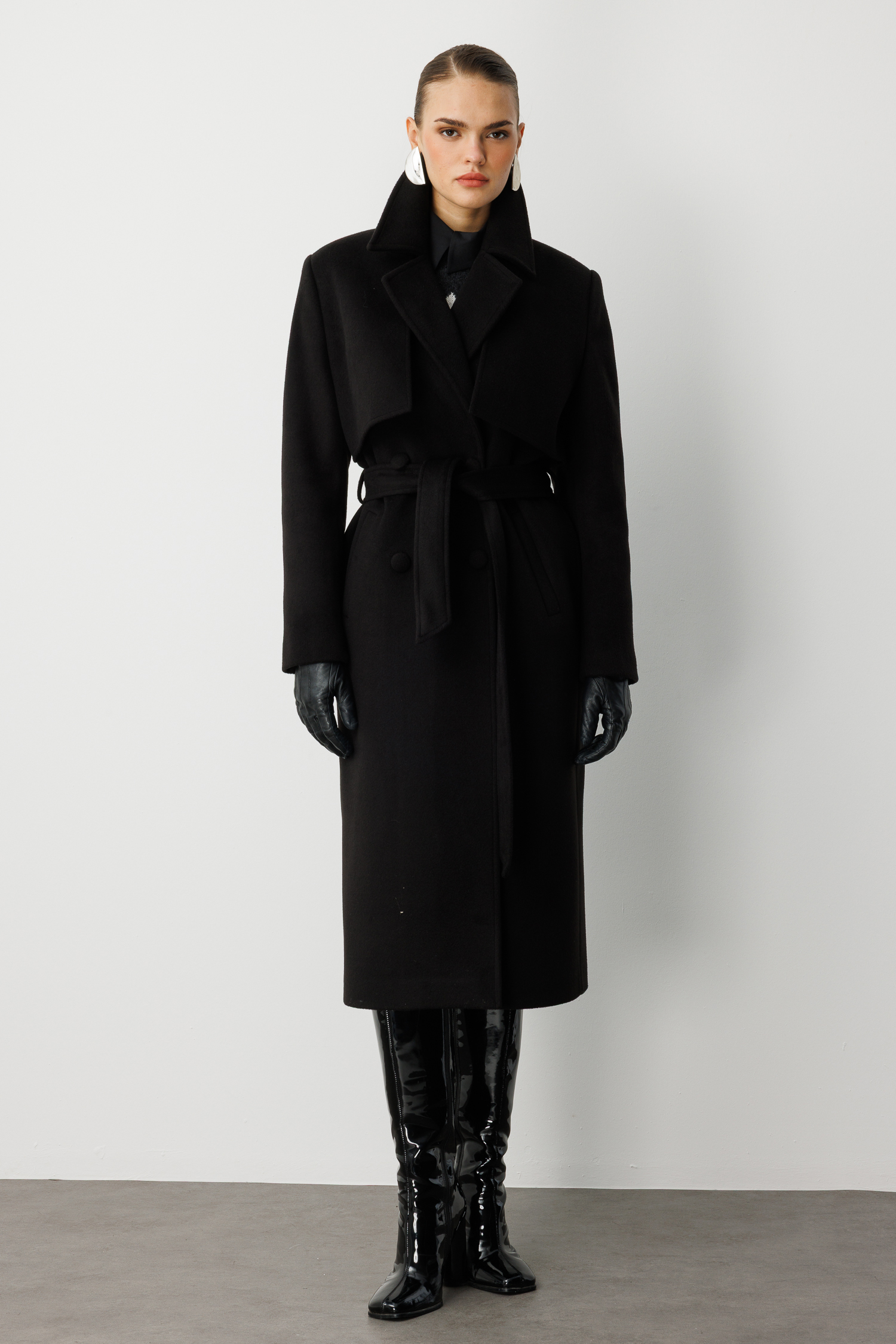 Mizalle Yünlü Kaşe Dokulu Siyah Uzun Trençkot Kaban - Mizalle