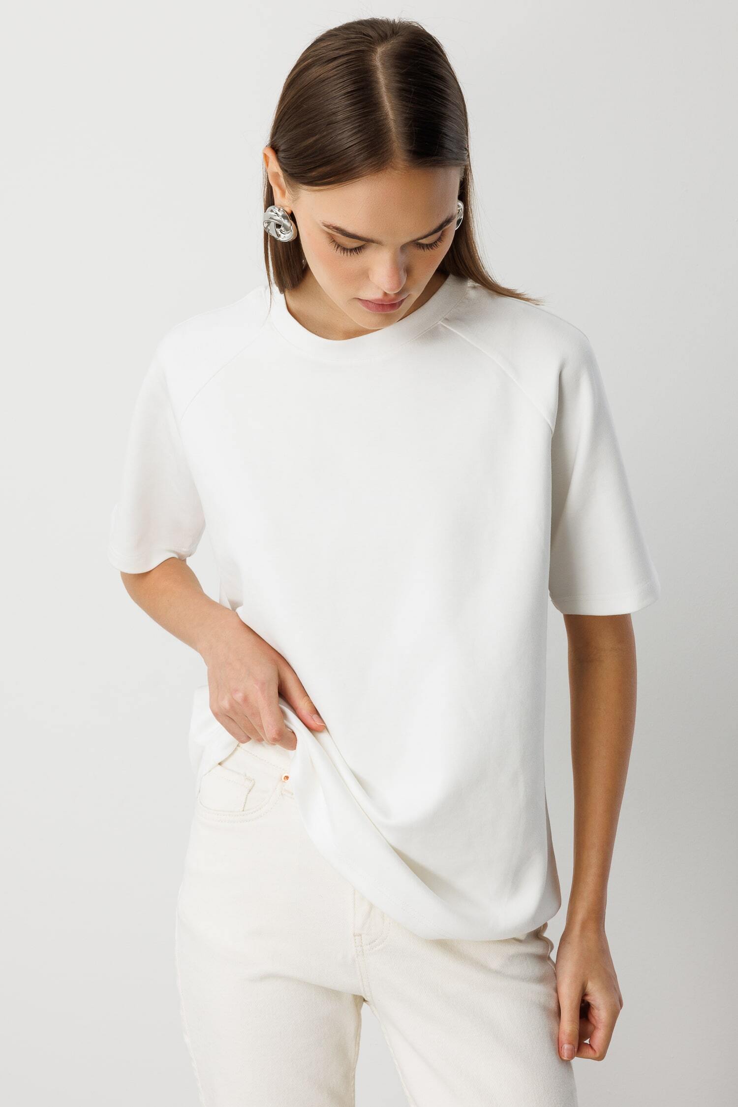 Mizalle Yuvarla Yaka Yumuşak Dokulu Reglan Kol Ekru Tişört - 5