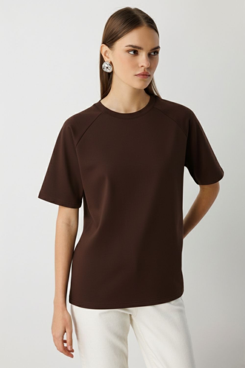 Mizalle Yuvarla Yaka Yumuşak Dokulu Reglan Kol Kahverengi Tişört - 3