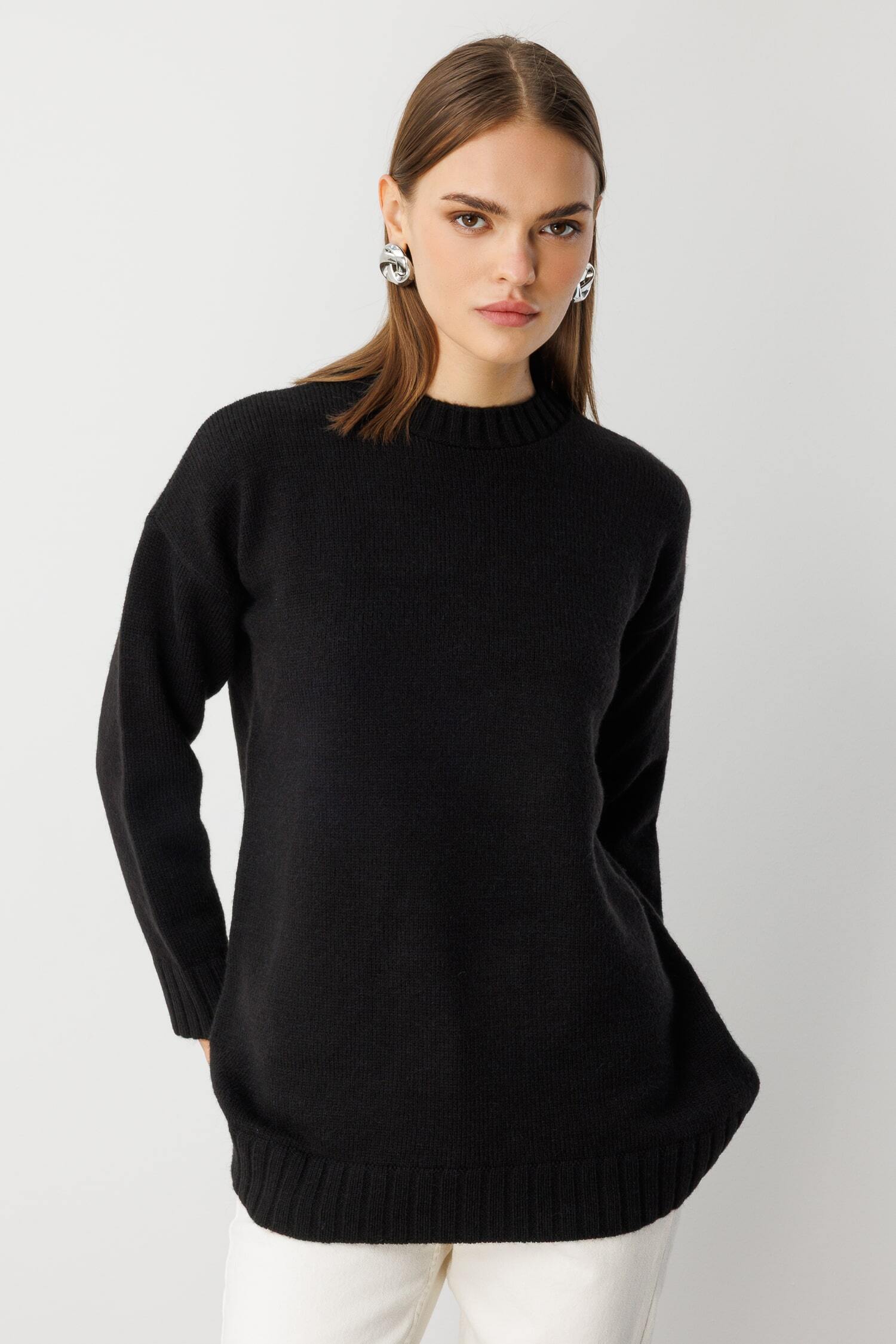 Mizalle Yuvarlak Yaka Oversize Siyah Triko Kazak - 1