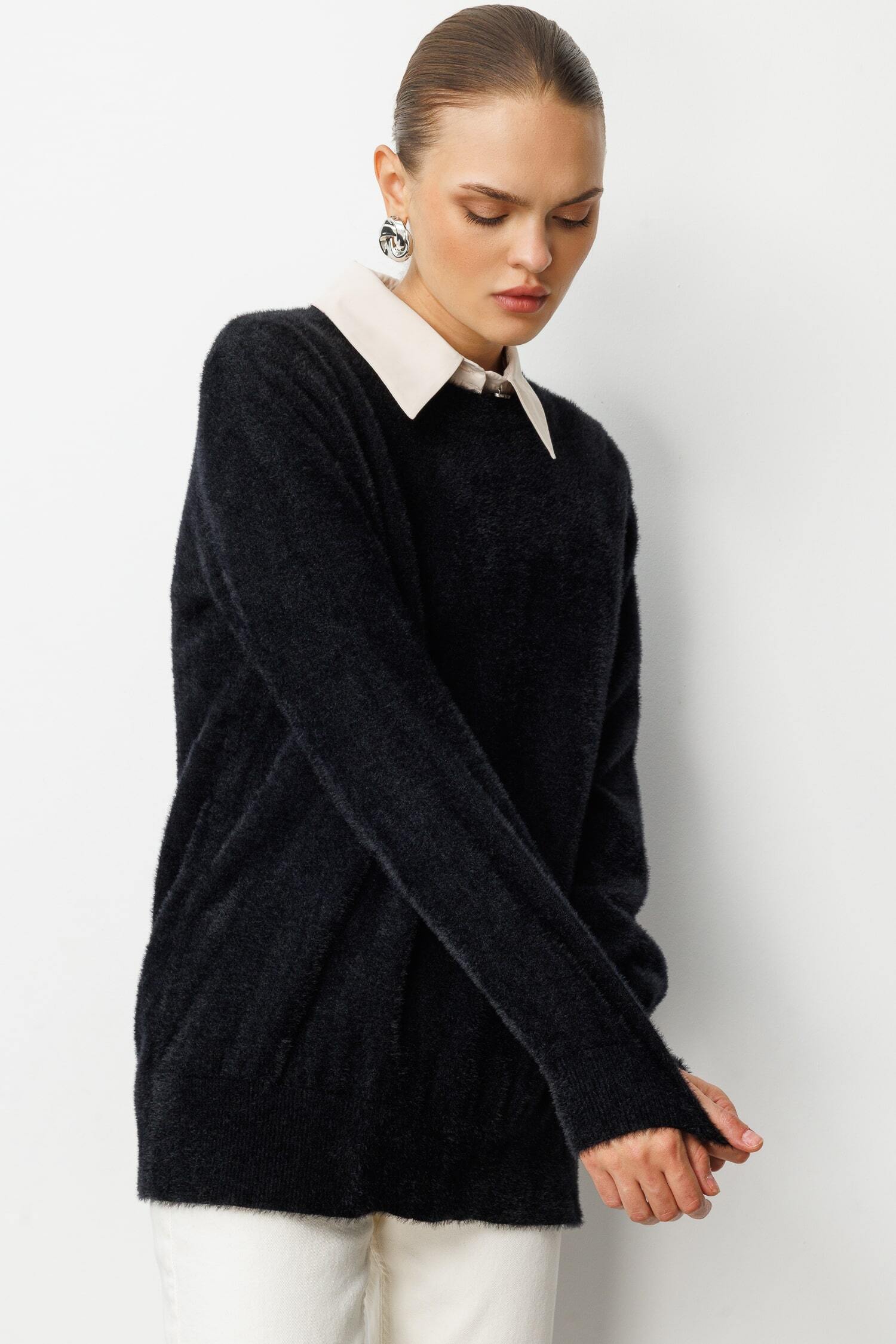 Mizalle Yuvarlak Yaka Oversize Yumuşak Dokulu Siyah Triko Kazak - 3