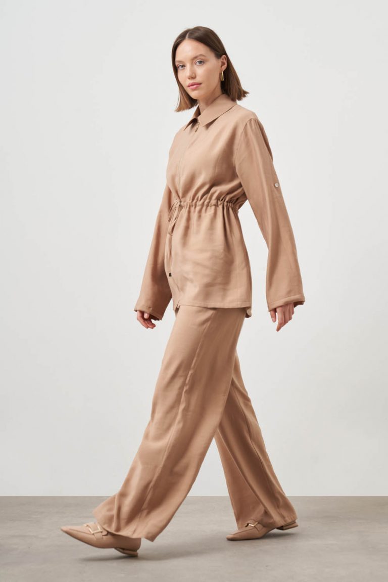 Mizalle Beli İpli Fermuarlı Bej Rengi Modal Tunik - Mizalle