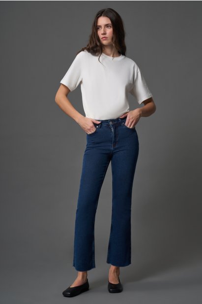 Mizalle Dar Kesim Straight Fit İndigo Mavi Denim Pantolon - Mizalle