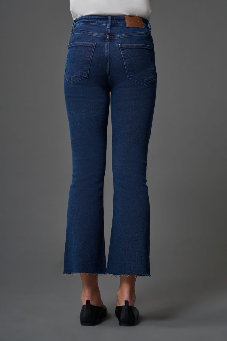Mizalle Dar Kesim Straight Fit İndigo Mavi Denim Pantolon - Mizalle