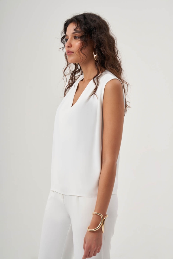 MZL Omzu Büzgülü V Yaka Ekru Kolsuz Bluz