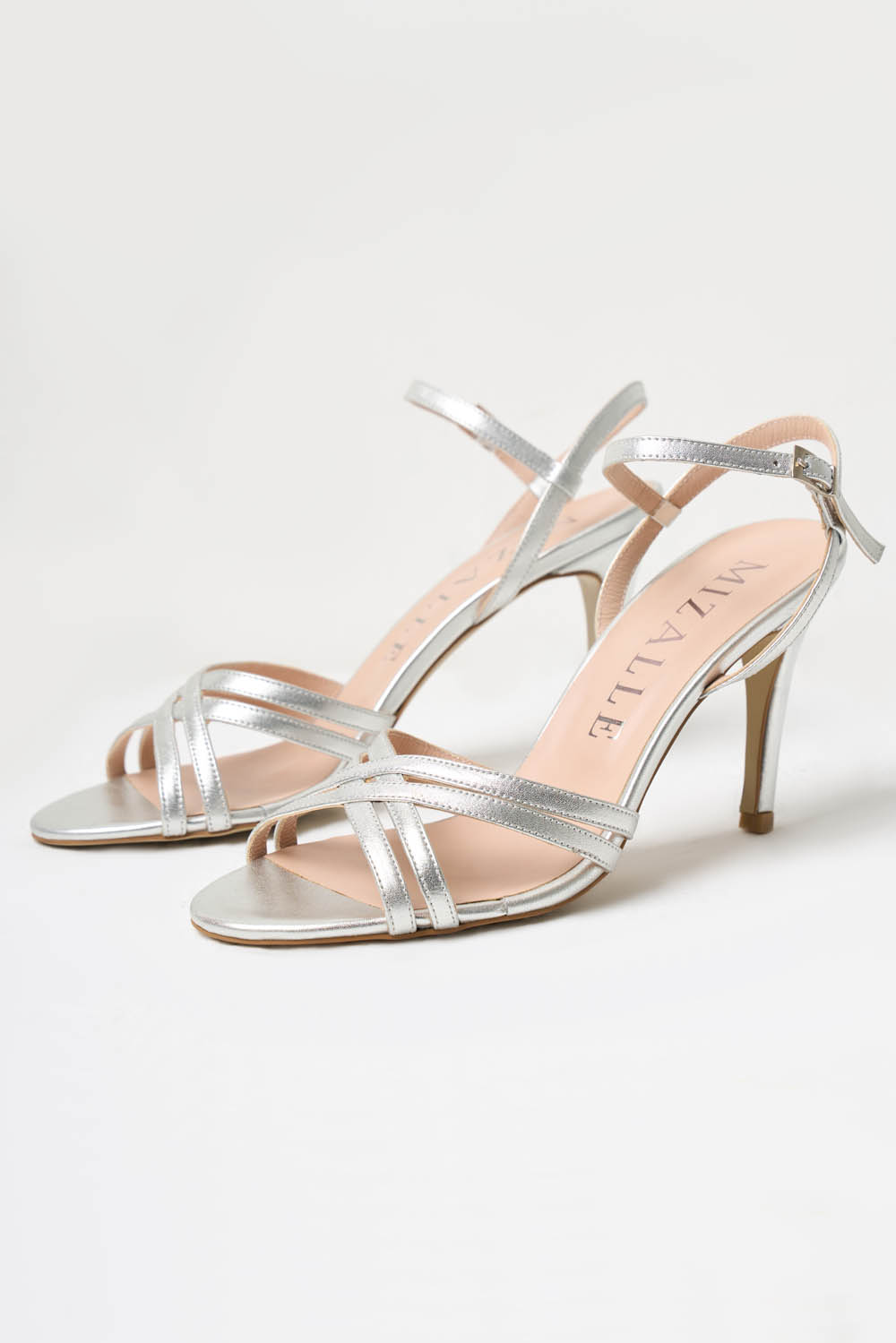 Mizalle Gümüş Bantlı Topuklu Deri Abiye Ayakkabı - 2