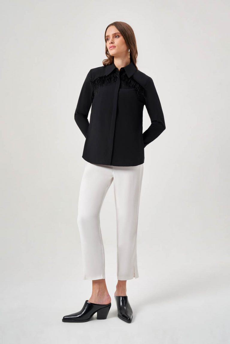 Mizalle Yaka Tüyü Detaylı Siyah Gömlek - Mizalle